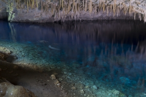 Gruta do Lago Azul